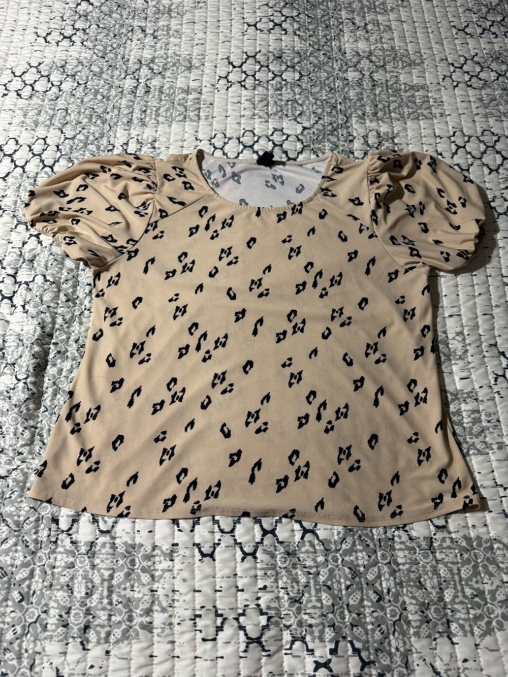 W5 Tan and Black Cap Sleeve Knit Top Ladies Size XL
